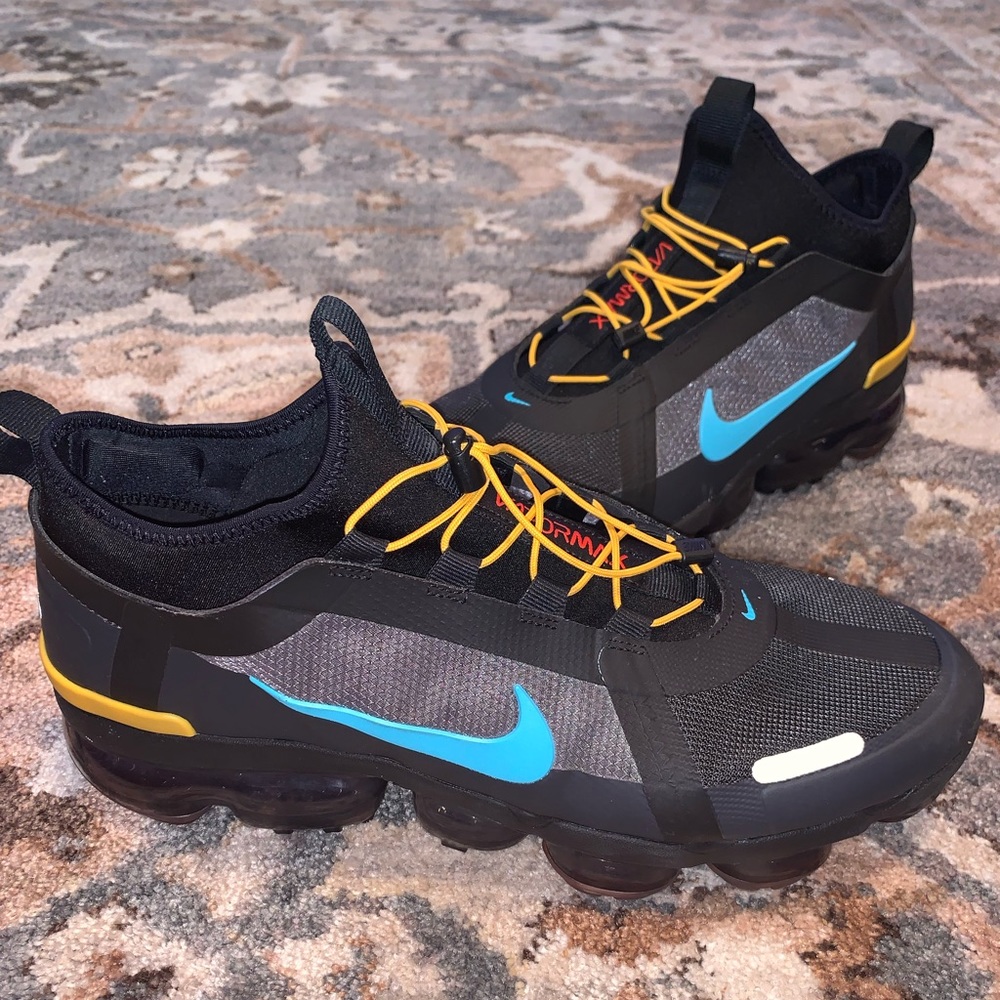 Nike Vapormax Utility Sneakers